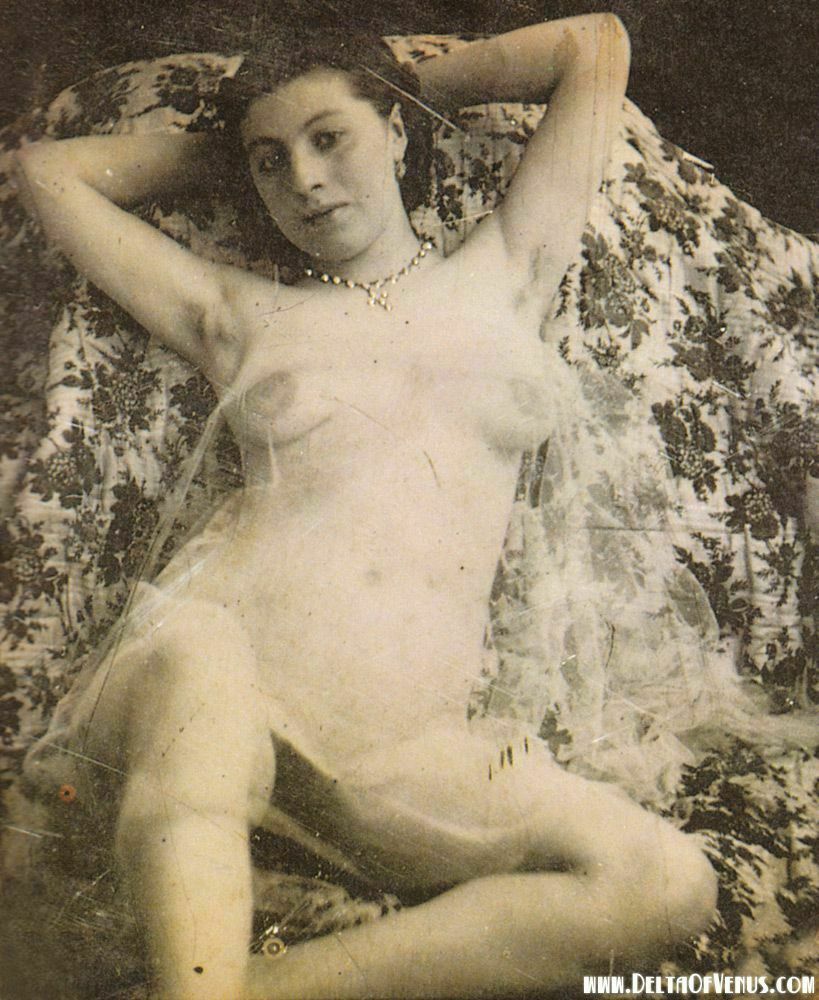 https://uhairy.com/gallery/delta-of-venus-vintage-retro/images/4.jpg